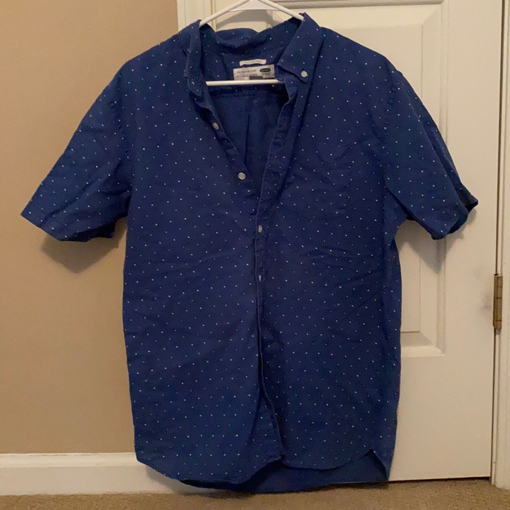 Old navy button down shirt
